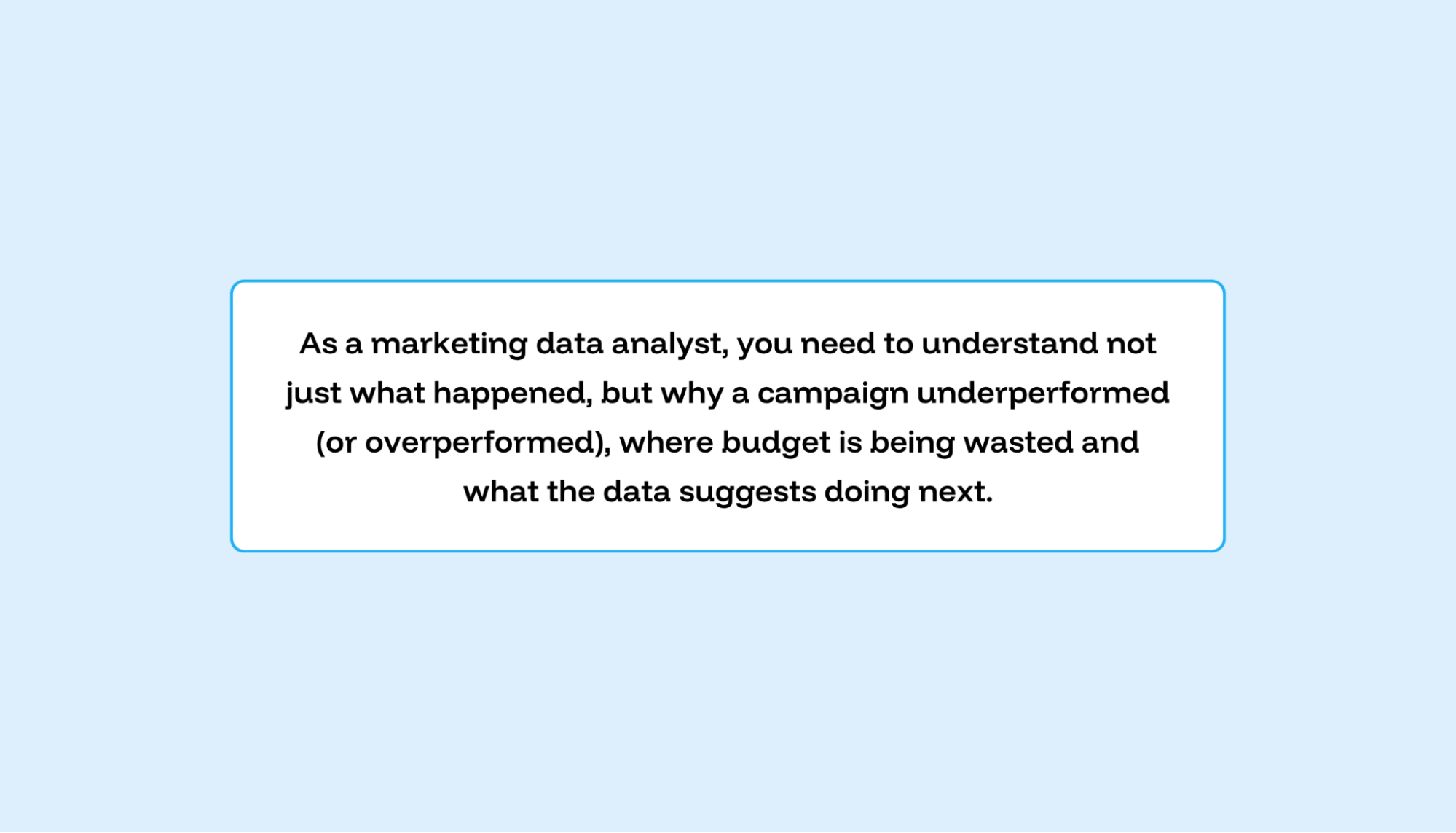 what a marketing analyst does